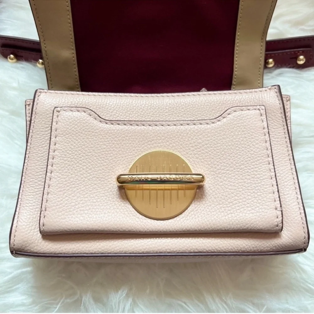 New! Marc Jacobs Tuck Lock Pebbled Leather Crossbody Shoulder Bag in Rose Dust - Picture 6 of 11